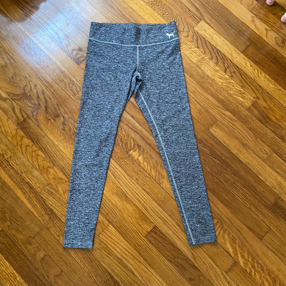 PINK yoga leggings